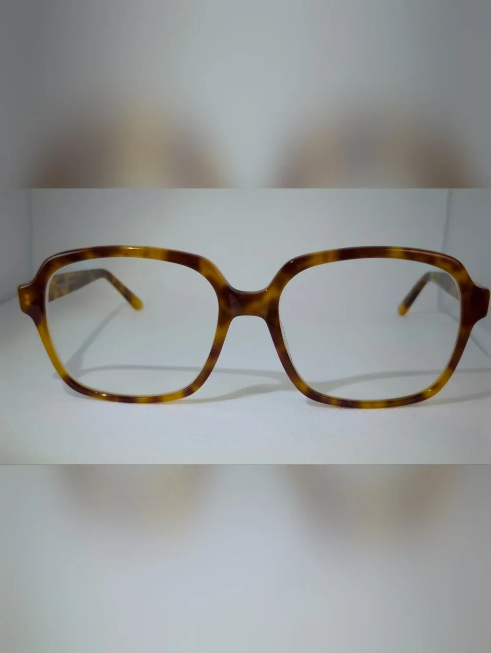 Tompkins. Tortoiseshell Square Fashion Glasses. European Style.
